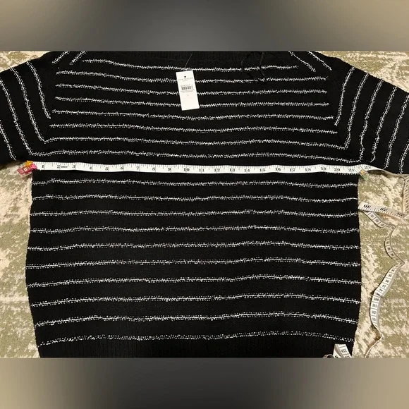 Ann Taylor Sequin Striped Black And White Sweater - New With Tags Size Large - Picture 3 of 7